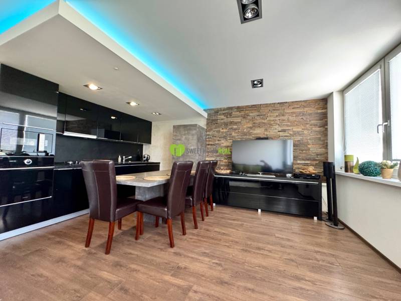 IMG_4827.jpeg IMG_4827.jpeg